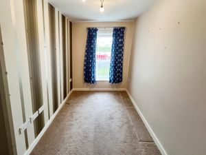 Bedroom - click for photo gallery